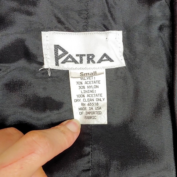 SOLD 80s velvet vintage swing jacket - Picture 4 of 5